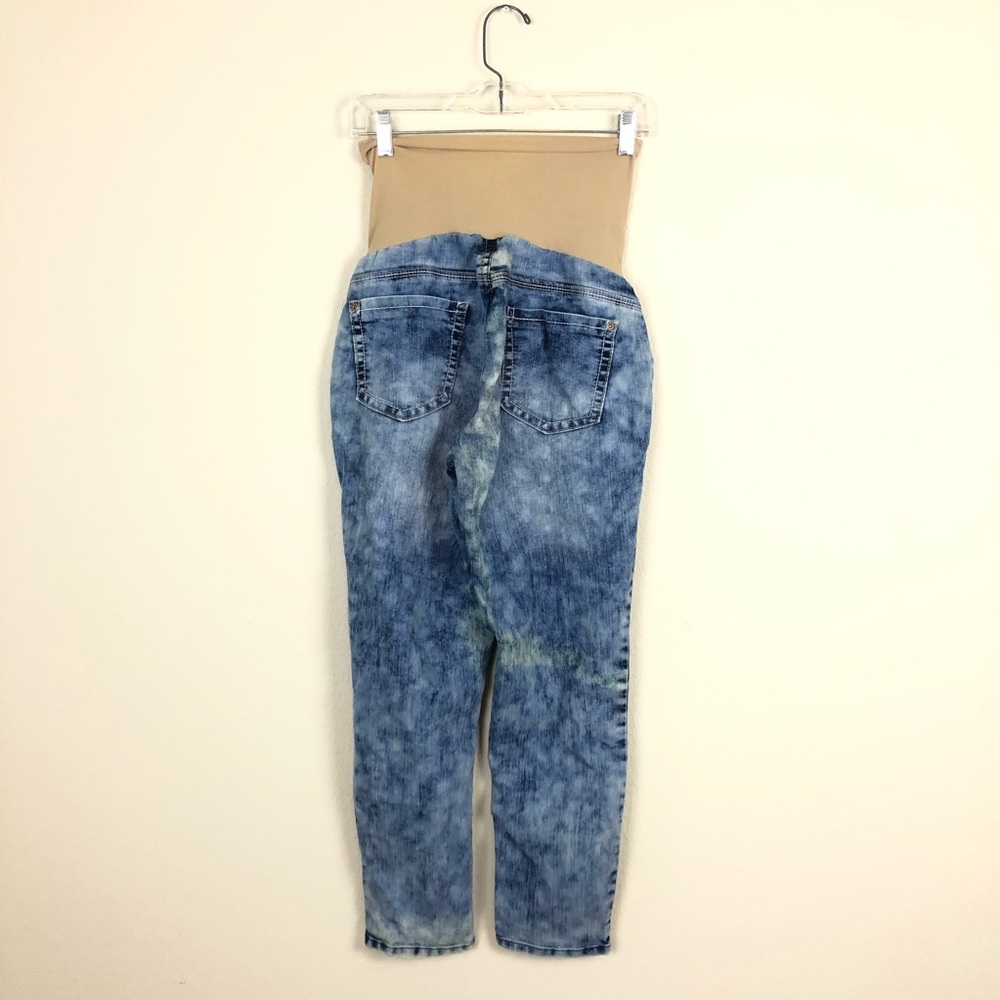 WallFlower Bleached Distressed Maternity Jeans - Picture 3 of 5
